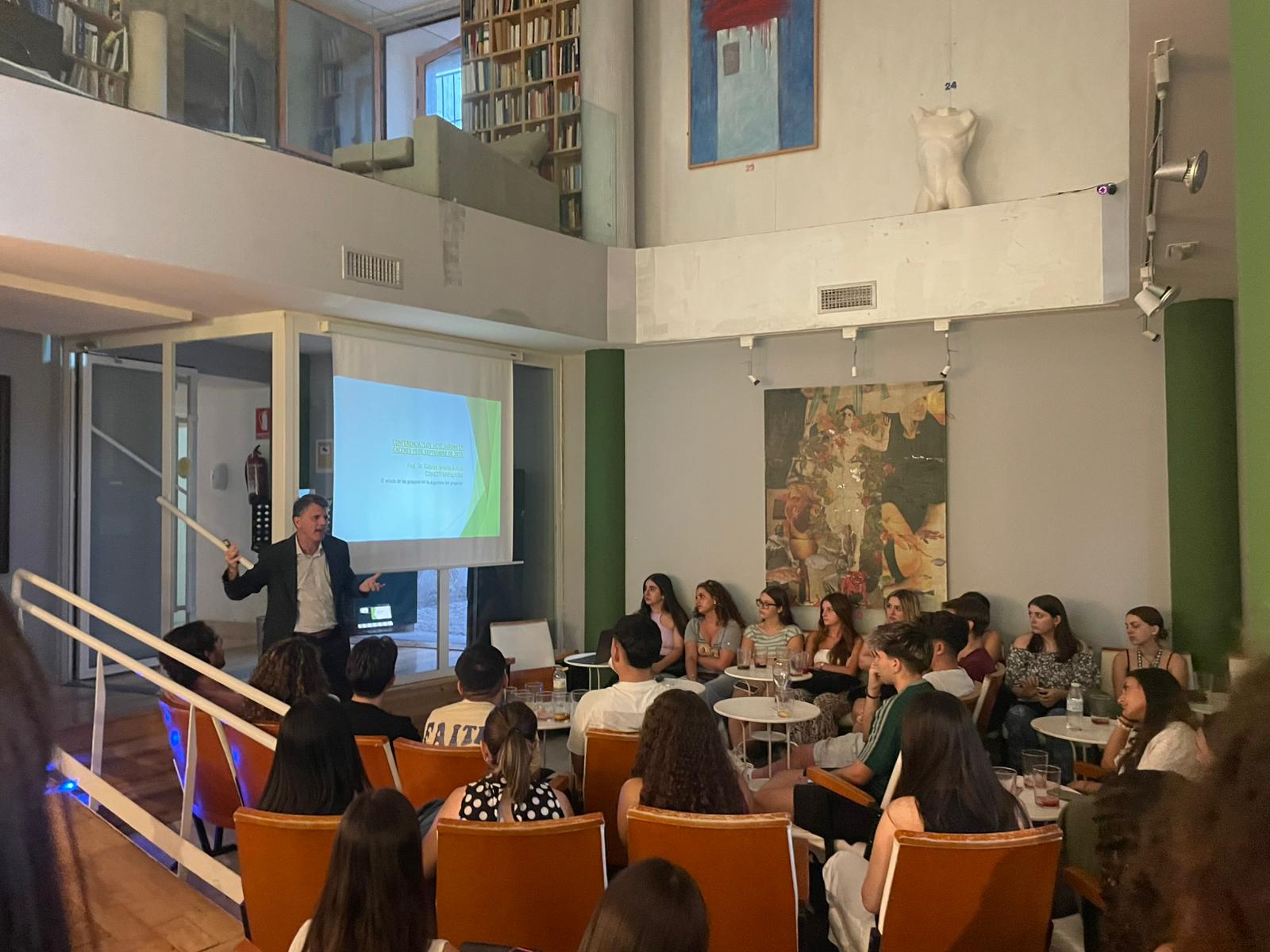 Investigador del IIEC en el Seminario Internacional “Desafíos Criminológicos del Siglo XXI” en la Universidad de Extremadura